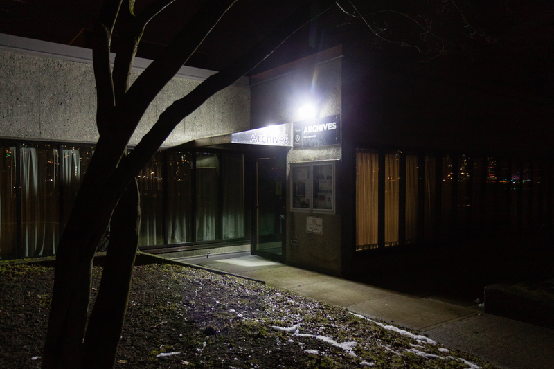 Illustration for article titled Pics from the Curbside: 2017-02-11 to Vanier Park At Night